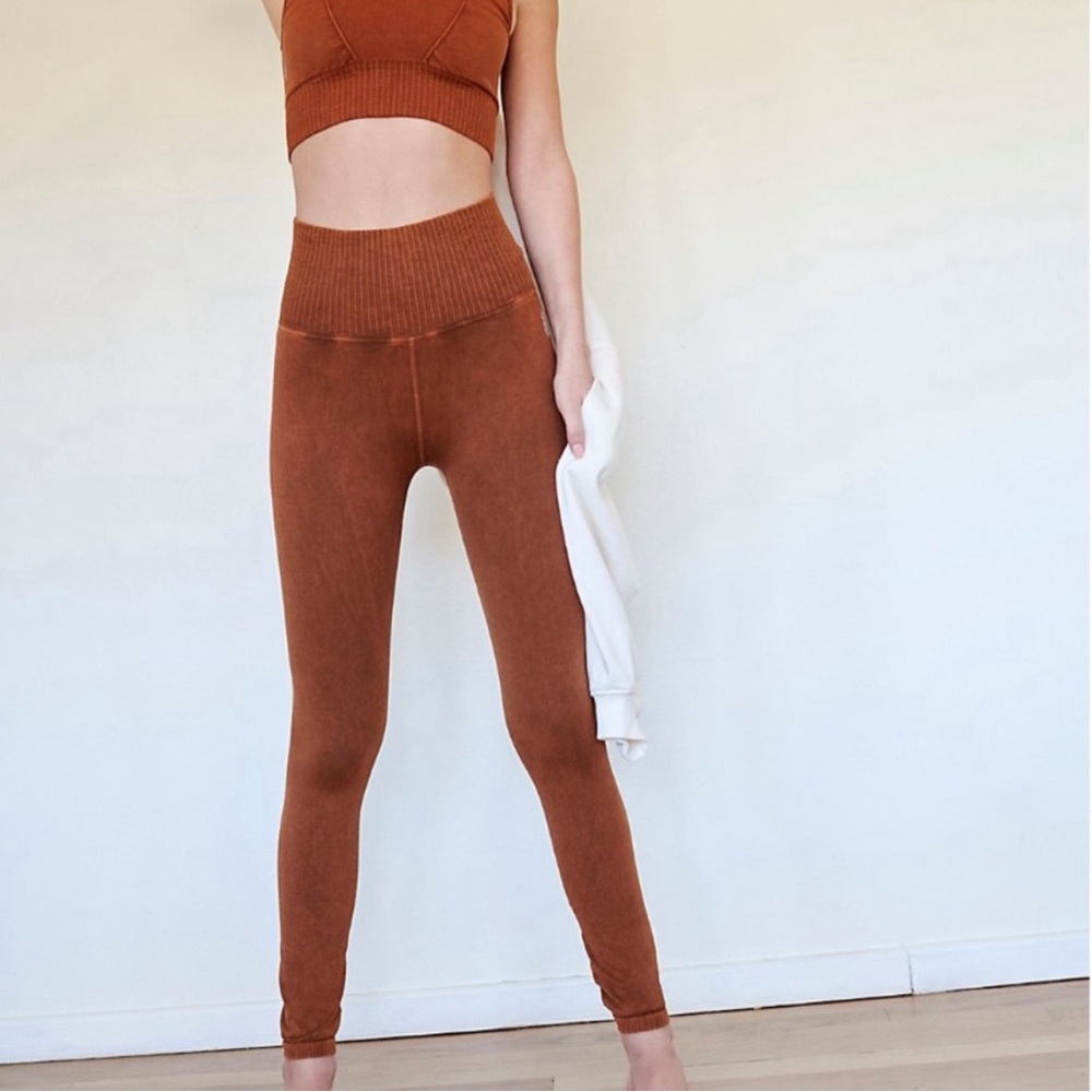 Free people Movement Good karma Legging NWOT